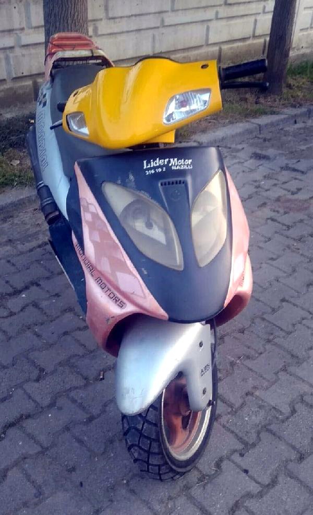 Çaldığı Motosikletle Gittiği Eve Soymaya Kalkıştı