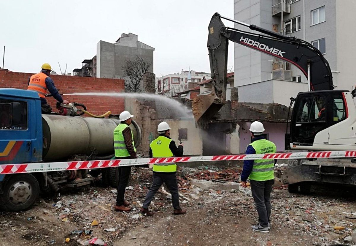 Can ve Mal Güvenliği İçin Metruk Binalar Yıkılıyor