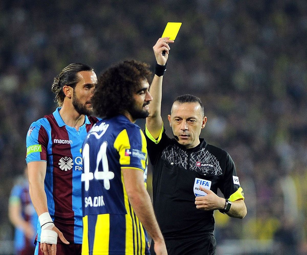 Cüneyt Çakır Dün Sahada Bugün Var\'da