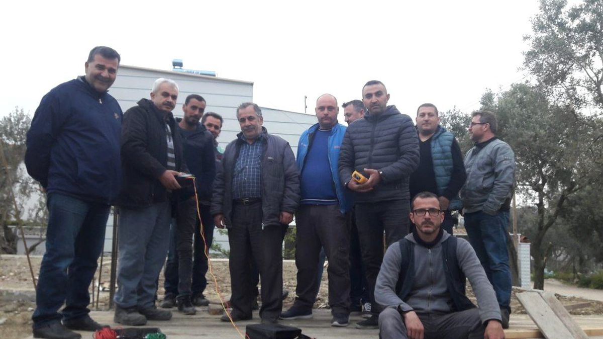 Elektrikçilere Kurs Veriliyor