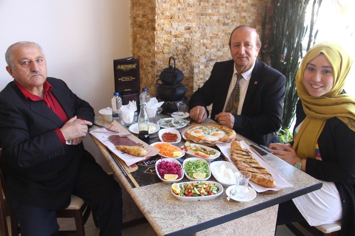 Erzurum\'a Ait Göğermiş Peyniri Pideyle Buluştu