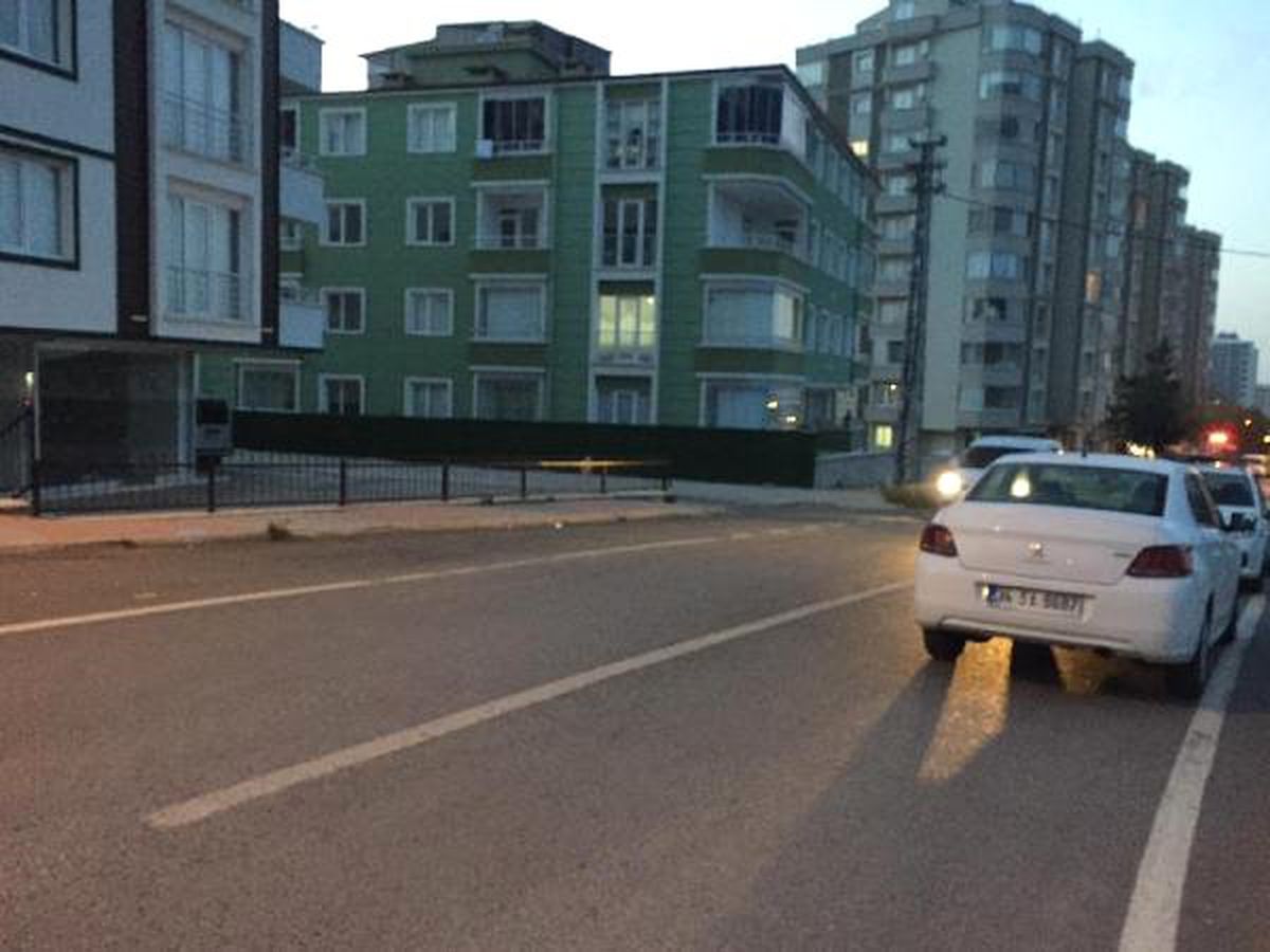 Evine Giderken Silahlı Saldırıya Uğrayan İşçi Yaralandı