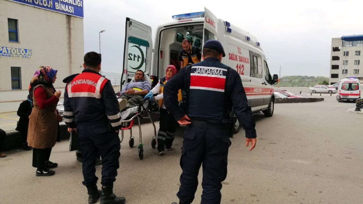 Gelin Almada Havaya Açılan Ateşle Bir Kişi Yaralandı