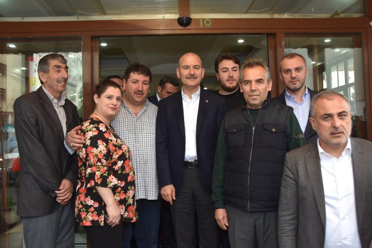 İçişleri Bakanı Soylu, Kızılcahamam\'da Kermese Katıldı