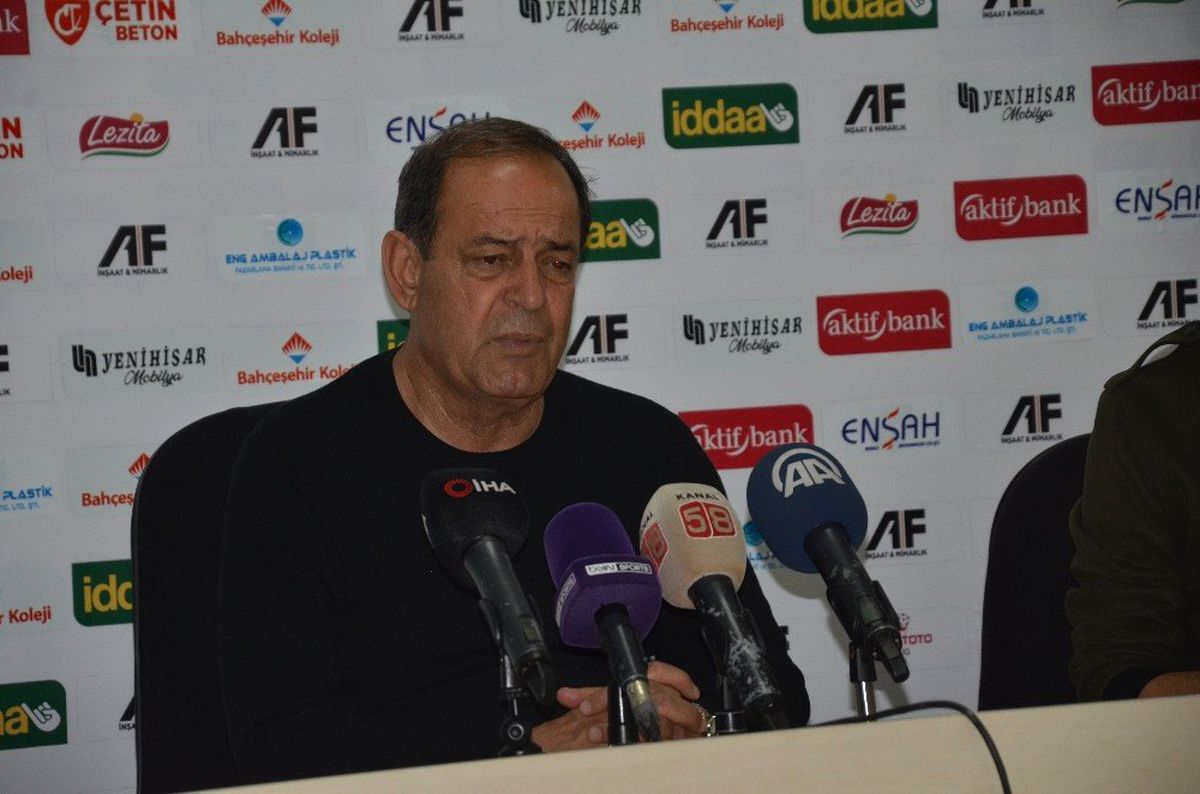 İldiz: "Birazcık Gecikmeyle Lige Çıkmış Olacağız"