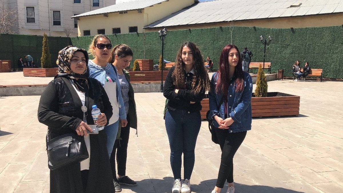 Kars\'ta Çocuk İstismarına 5 Kişilik Tepki
