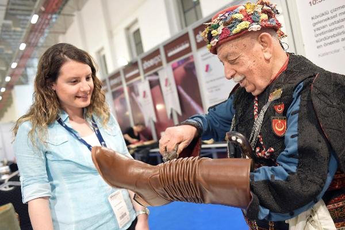 Körüklü Çizmenin Son Üreticisi: Benimle Beraber Mezara Gitmesin