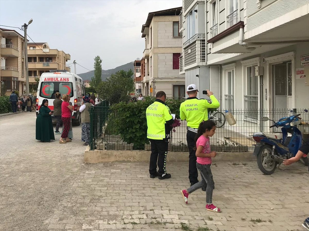 Manevra Yapan Aracın Altında Kalan Çocuk Ağır Yaralandı