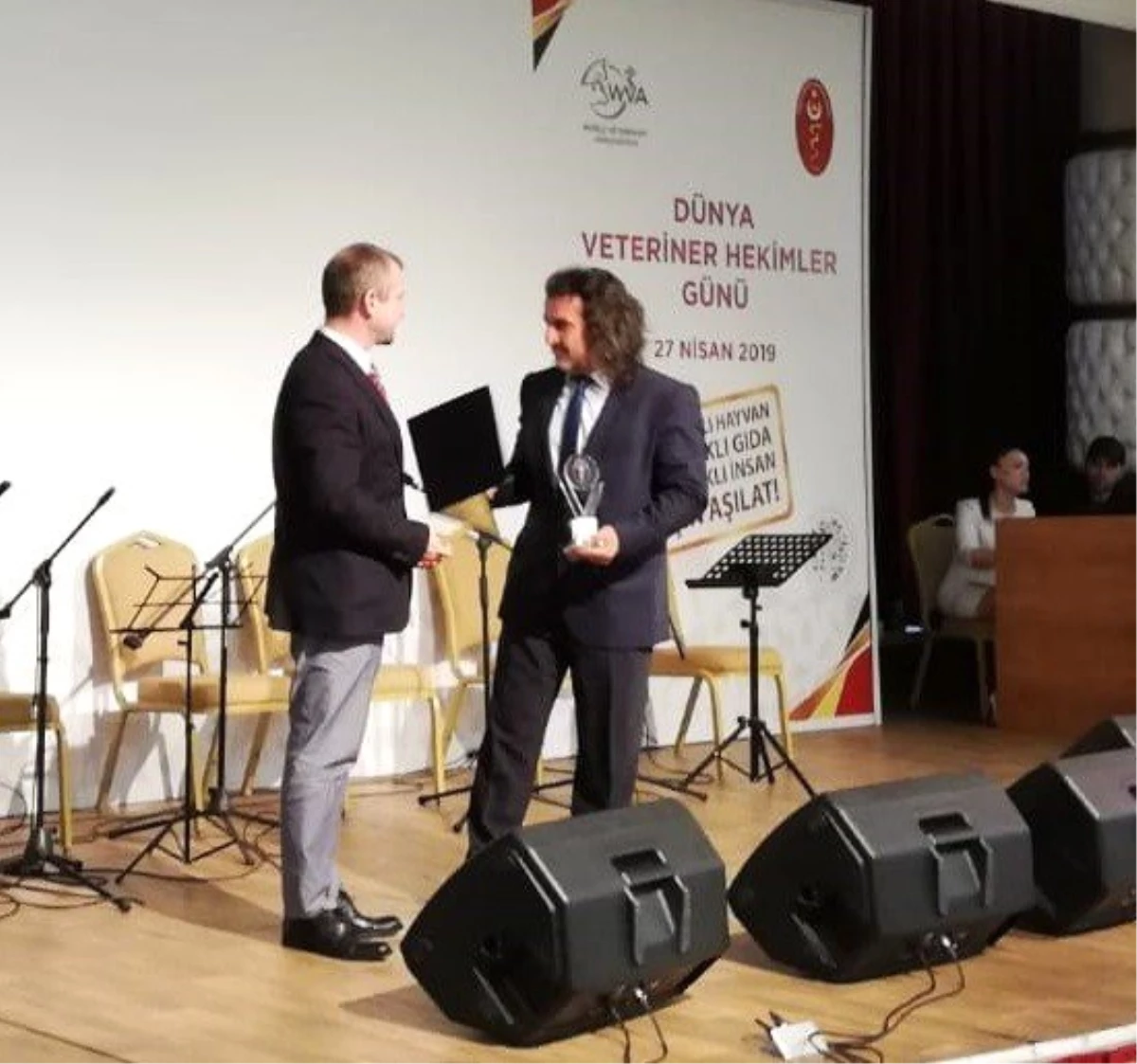 Prof. Dr. Lokman Aslan\'a \'2019 Yılı Tvhb Hizmet Ödülü\'