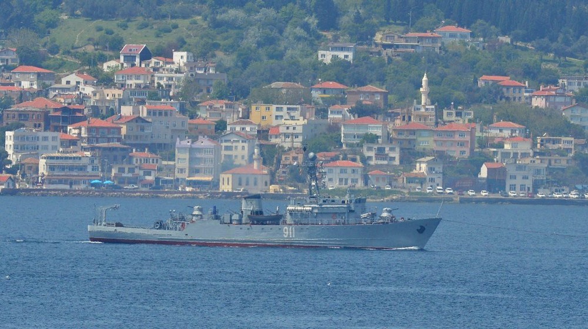 Rus Donanmasına Ait Arızalı Gemi Boğazdan Geçti
