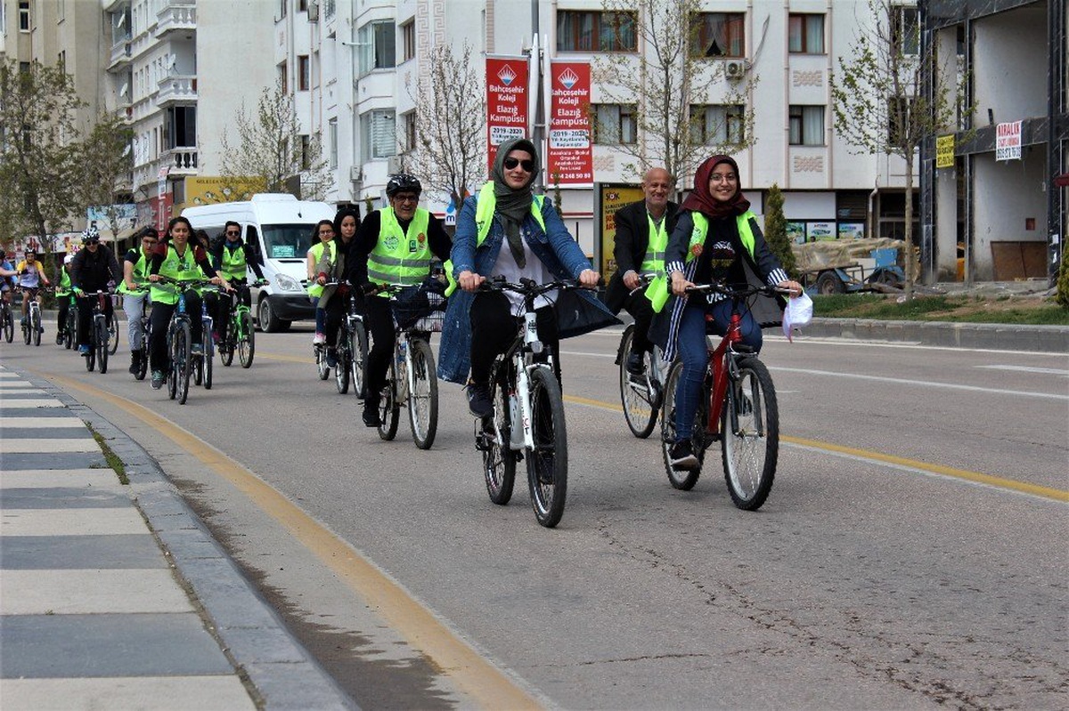 Sağlıklı Yaşam İçin Pedal Çevirdiler