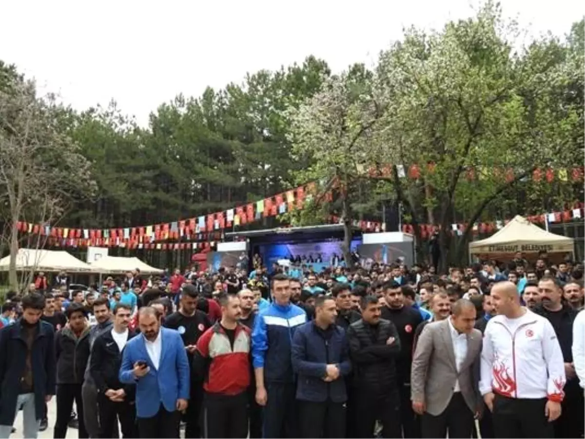 Ülkü Ocakları, Eymir Gölü\'nde \'Gençlik Koşusu\' Gerçekleştirdi