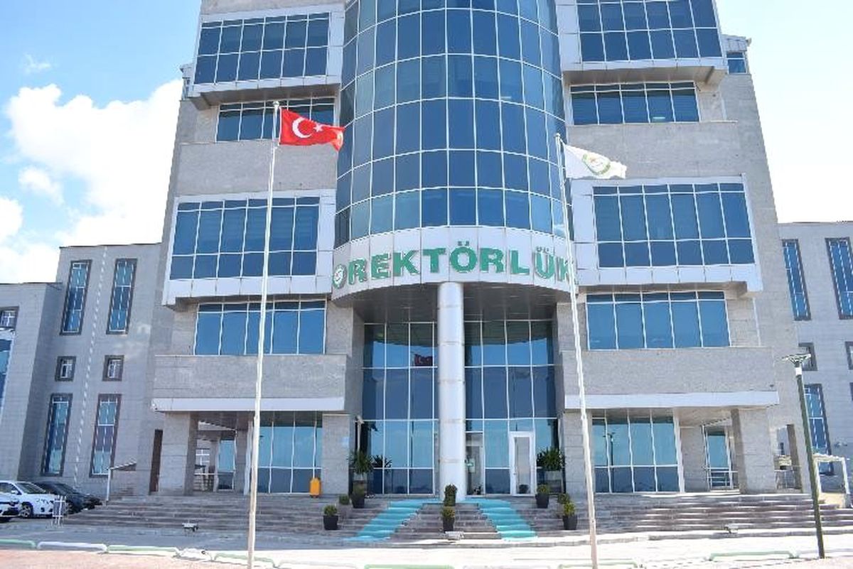 Üniversite\'de Tezsiz Yüksek Lisans Programı Açıldı
