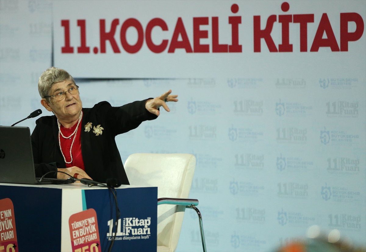 Yemekten Sonra Çay Tüketilecekse Tereyağı Konulması Faydalı Olur"