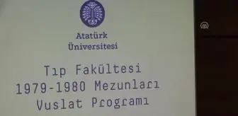 Yıllar Sonra Yaptıkları 'Hipokrat Yemini' Doktorları Ağlattı