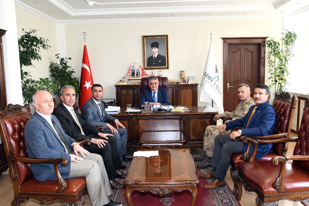 15 Temmuz Gazisi Yıldırım Çiftçi\'ye Devlet Övünç Madalyası Verildi