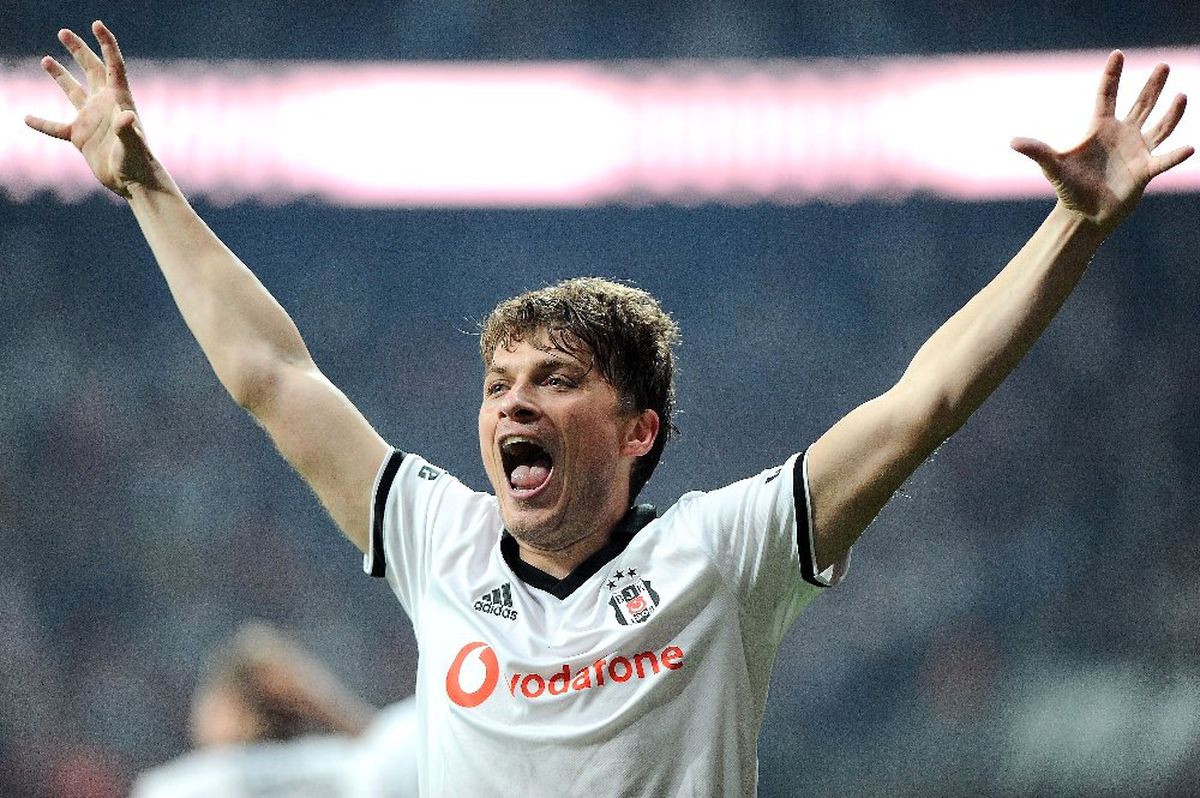 Adem Ljajic\'in Gözü Derbide