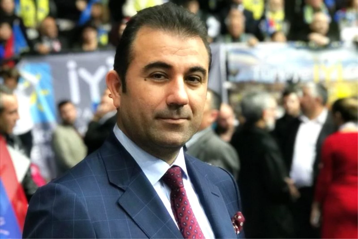 Ahmet Ünal\'dan Gençlik Uyarısı