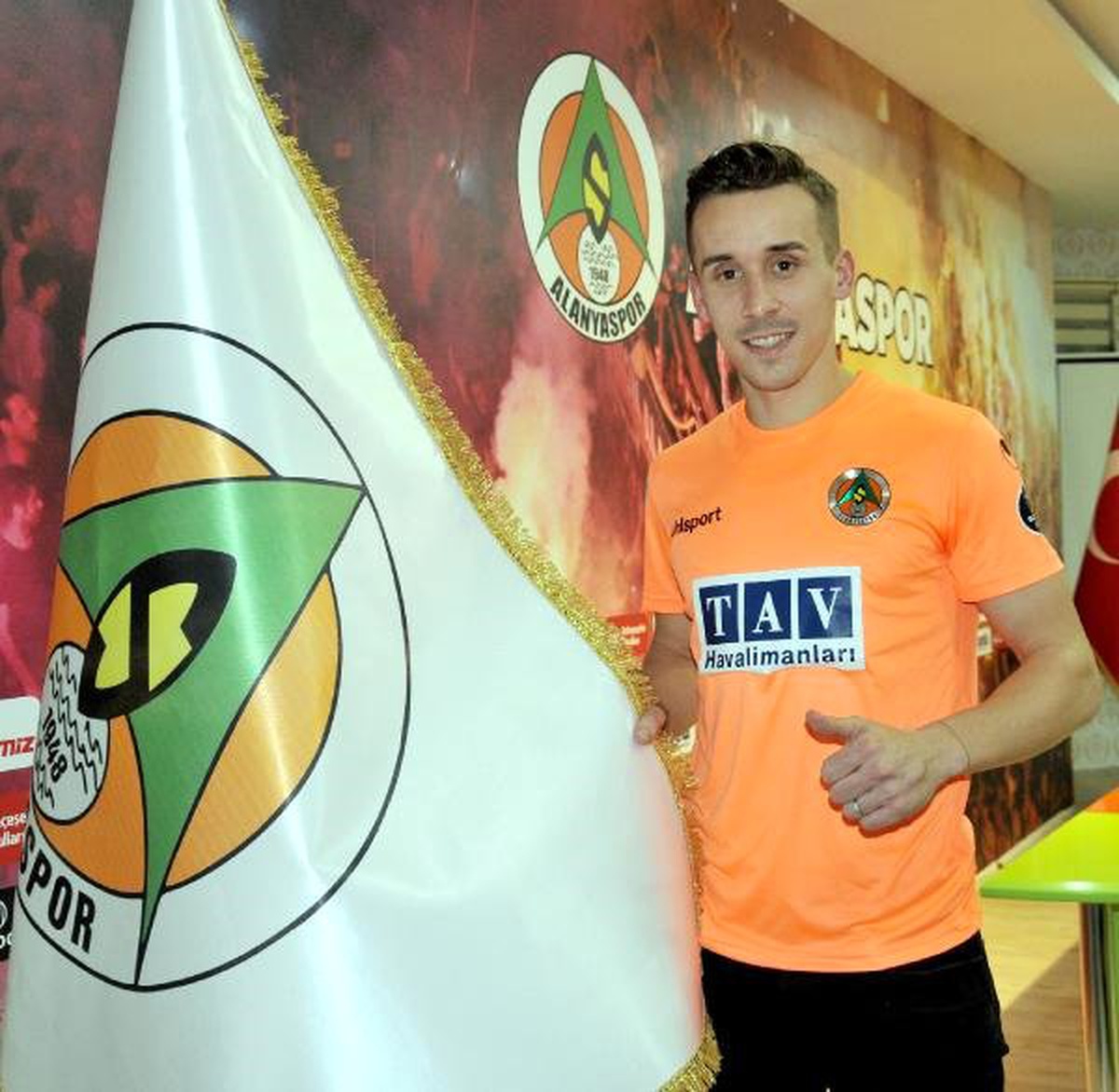 Alanyasporlu Josef Sural, Kazada Yaşamını Yitirdi - Yeniden