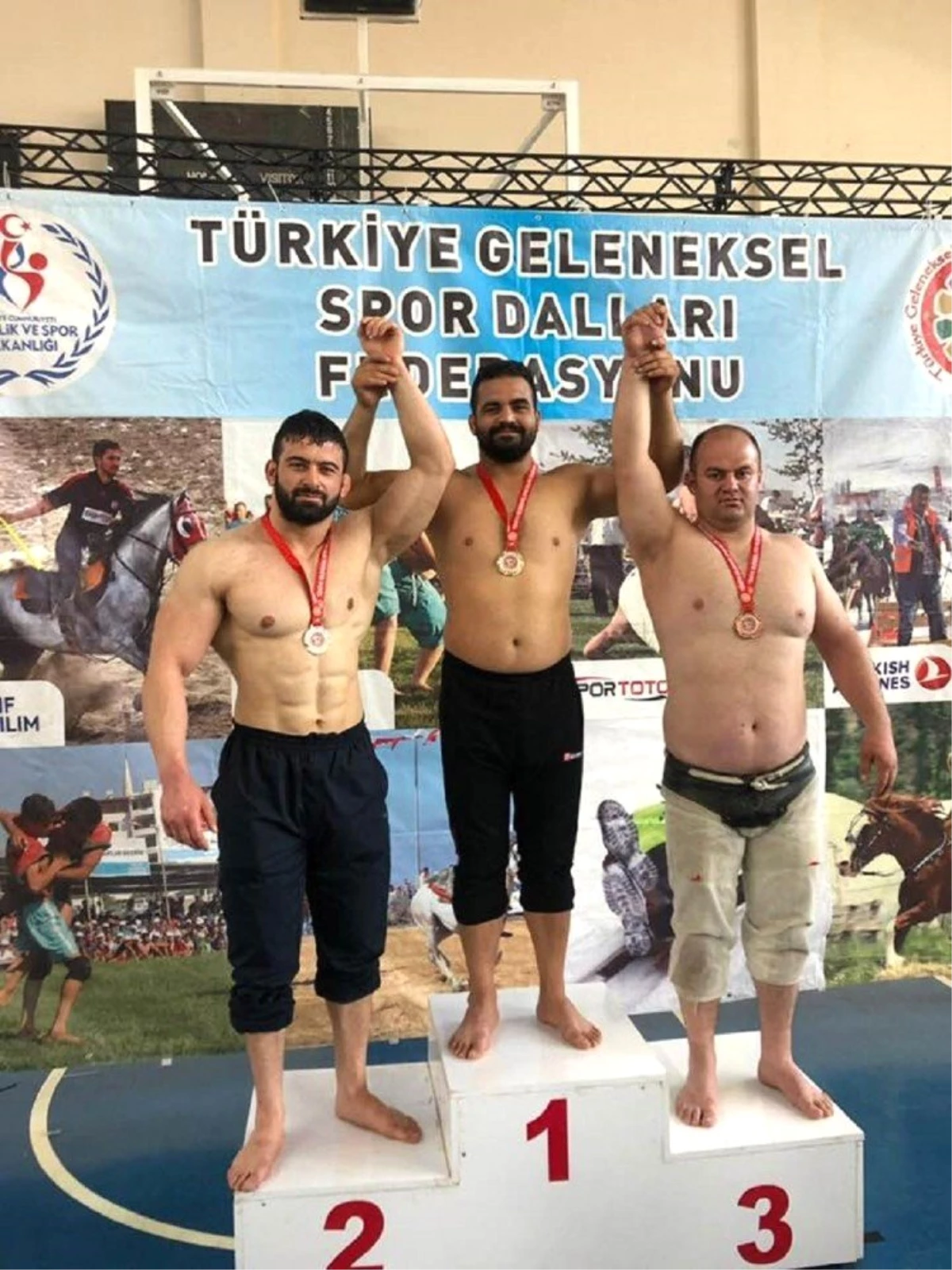 Ali İhsan Ariç Güreşte Türkiye Üçüncüsü Oldu