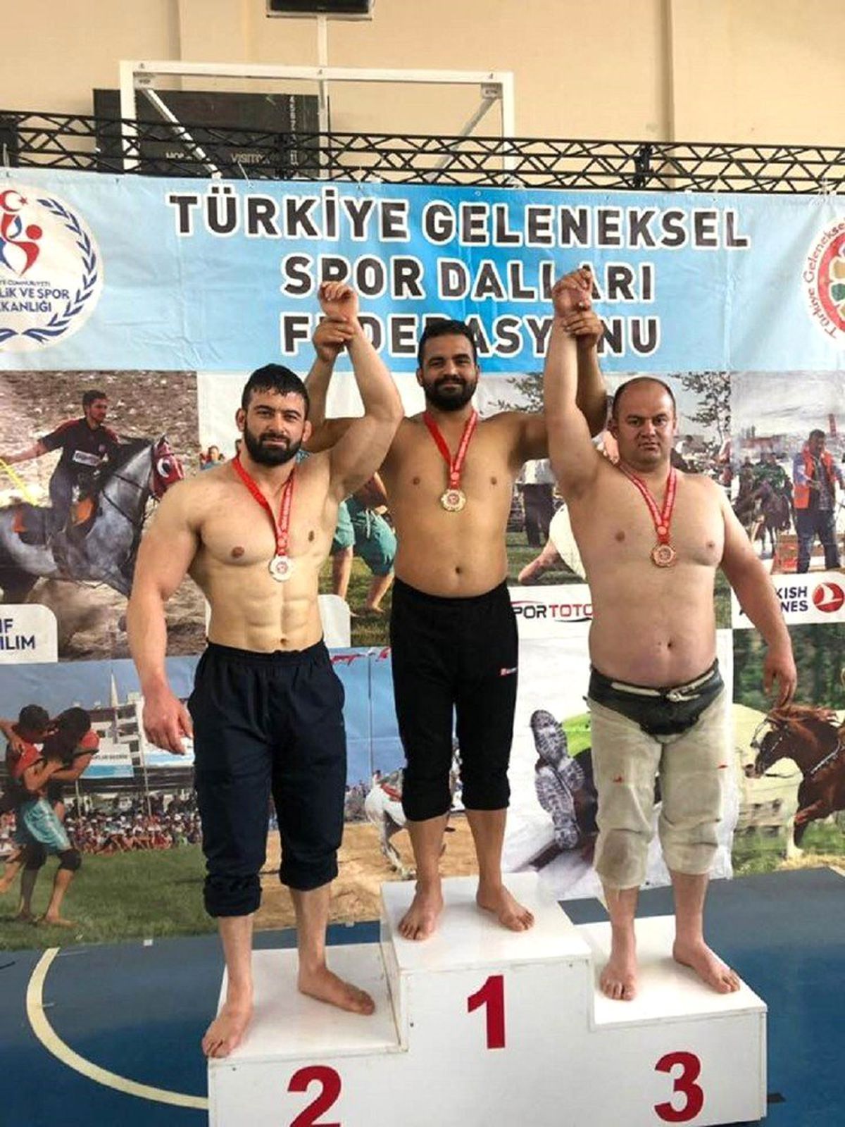 Ali İhsan Ariç Güreşte Türkiye Üçüncüsü Oldu