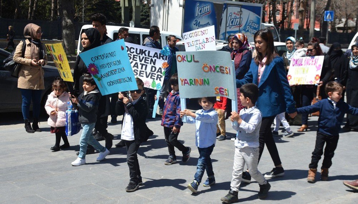 Anaokulu Öğrencilerinden Renkli Etkinlik