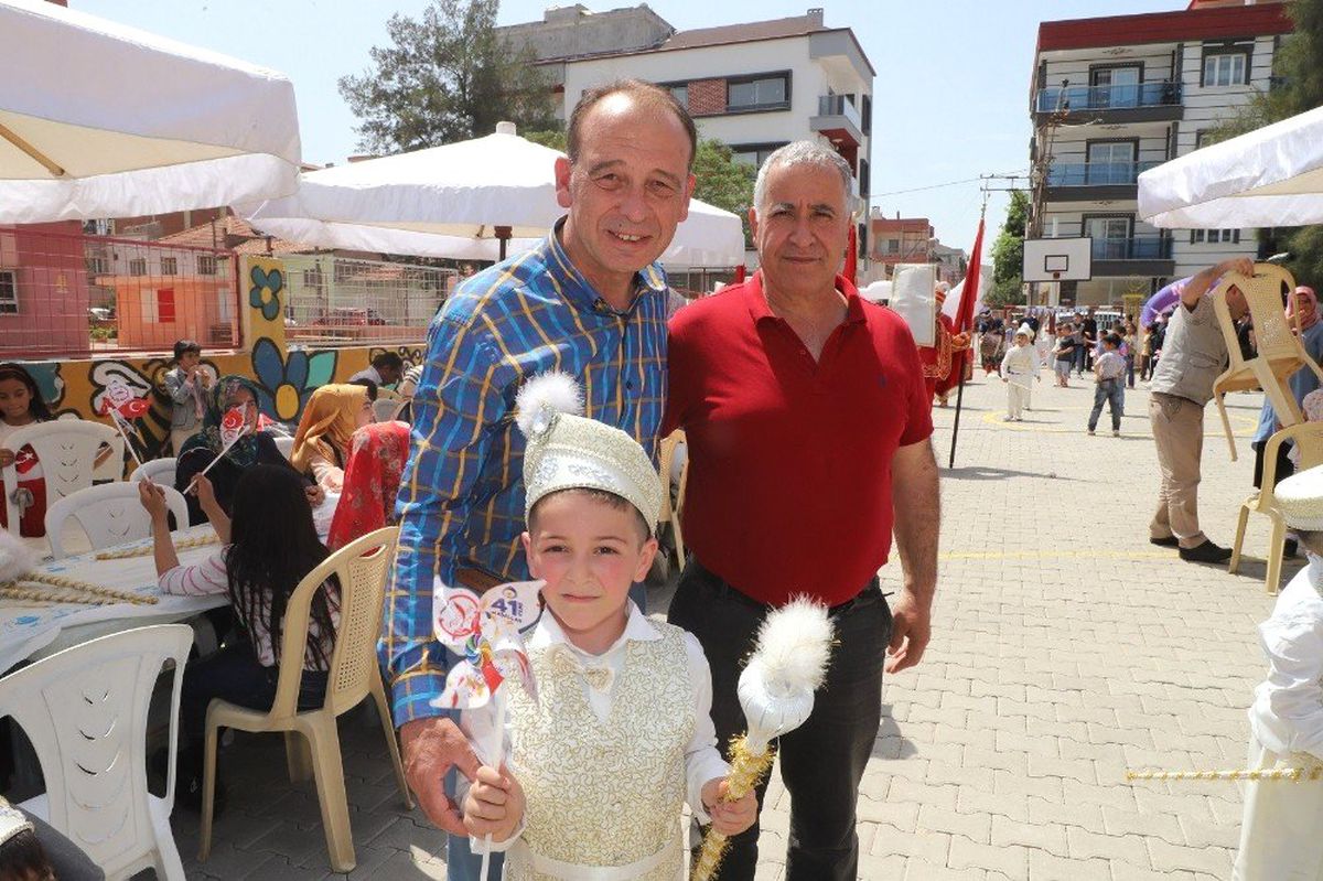 Başkan Akın Hafta Sonunu Yoğun Çalışma Temposuyla Geçirdi