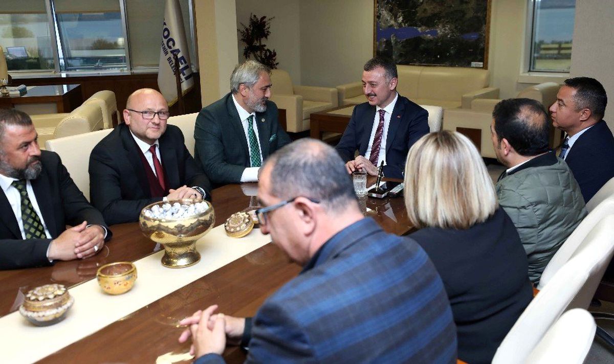Başkan Büyükakın, Askf Başkanı ve Yönetimiyle Bir Araya Geldi