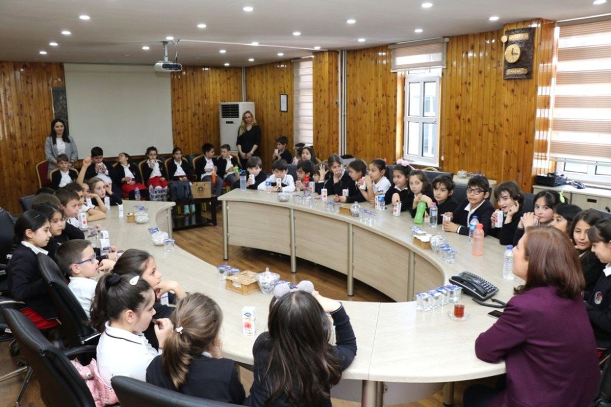 Başkan Köse, Öğrencilerin Sorularını Cevapladı