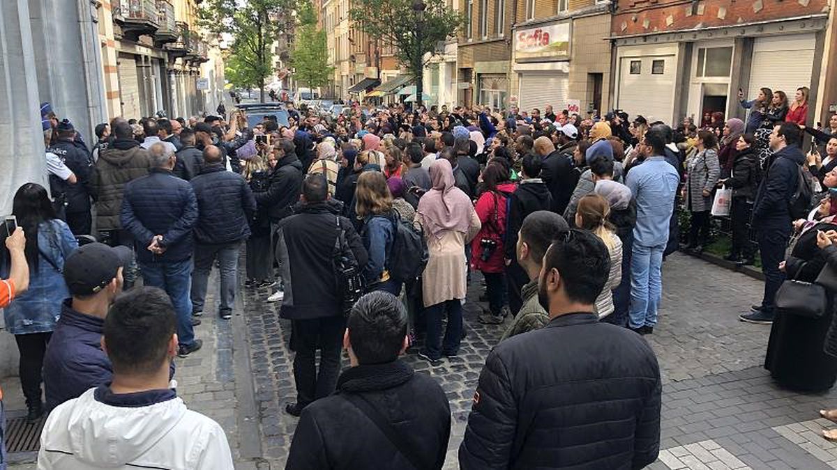 Brüksel\'in Türk Mahallesinde 4 Yaşındaki Kız Çocuğuna Tecavüze Karşı Protestolar Düzenlendi