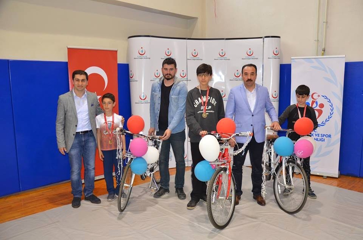 Bilecik\'te Çocuk Şenlikleri Satranç Turnuvası Düzenlendi