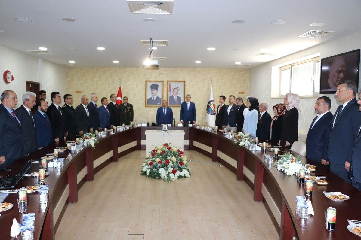 Darbe Teşebbüsünde Gazi Olan 2 Vatandaşa Devlet Övünç Madalyası