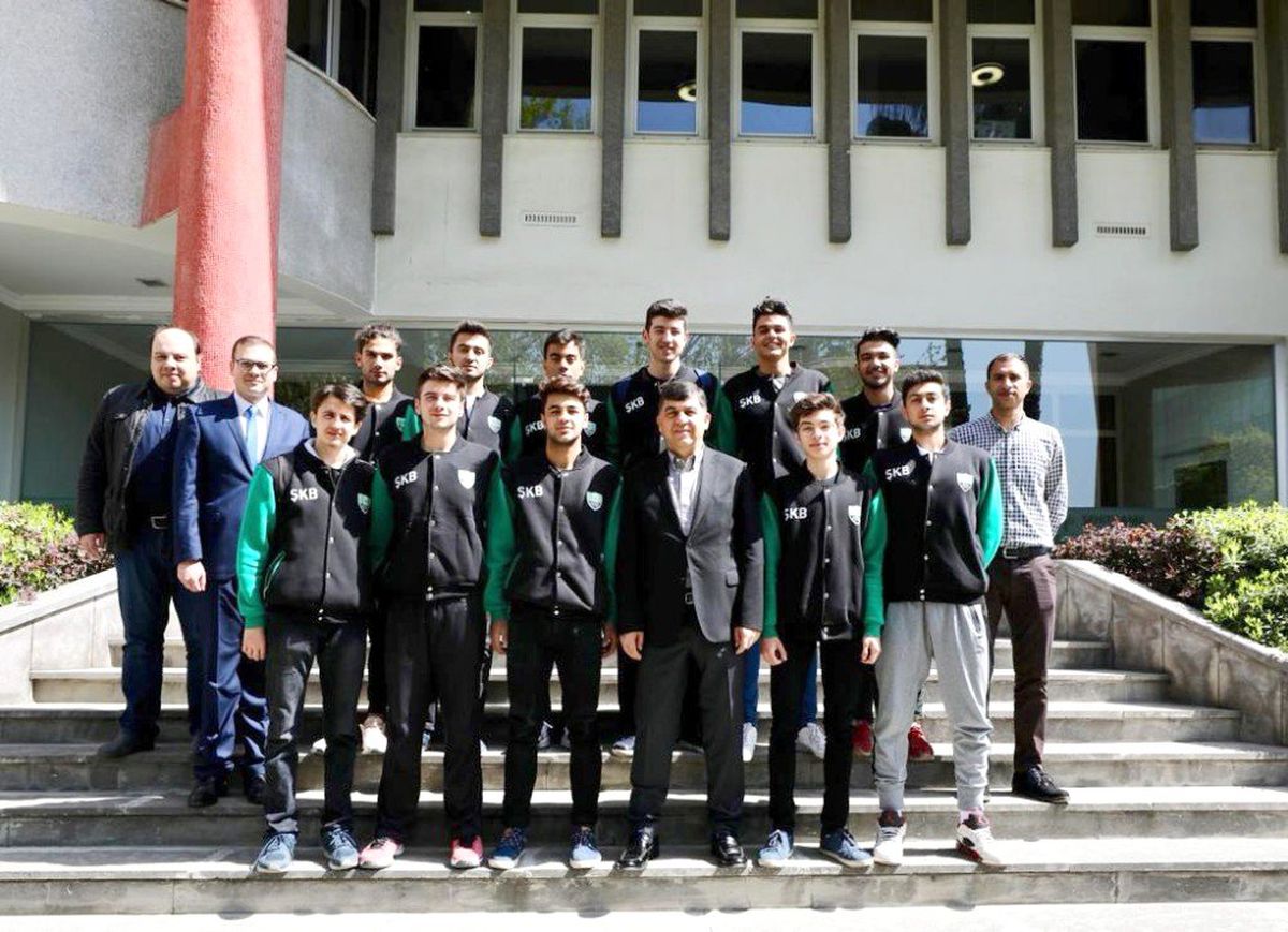 Dev Adamlardan Fadıloğlu\'na Teşekkür Ziyareti