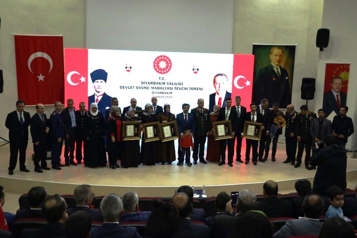 Diyarbakır\'da \'Devlet Övünç Madalyası Tevcih Töreni\'