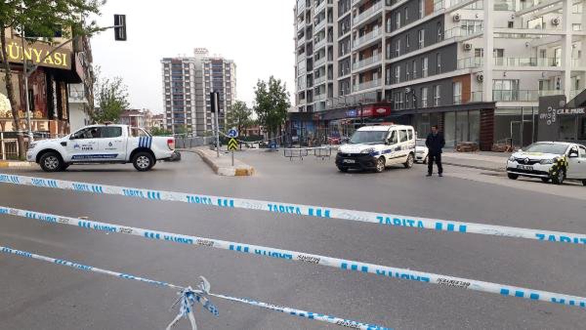 Esenyurt\'ta Çatlaklardaki Değişim Ölçüm Aletleri ile Takip Ediliyor