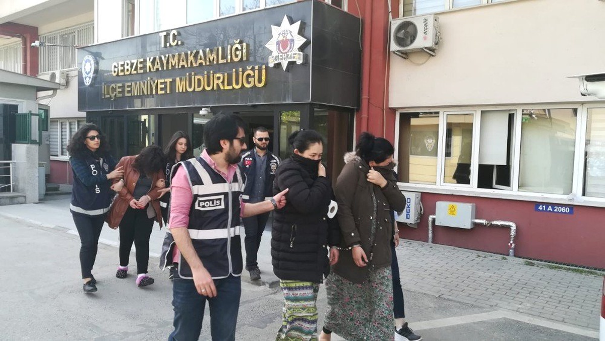 Gebze\'de Fuhuş ve Uyuşturucu Operasyonu