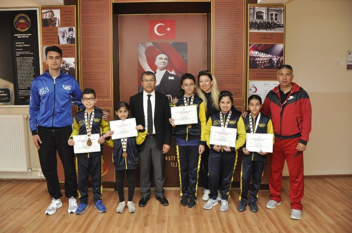 Gkv\'lilerin Tenis Başarısı