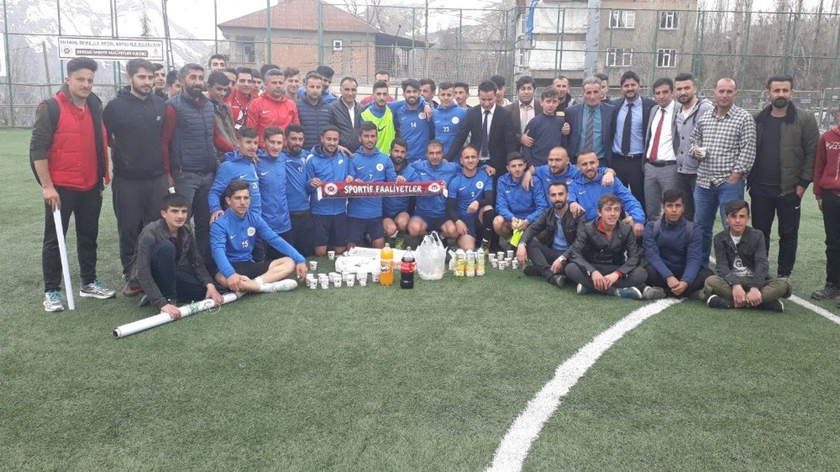 Hakkari\'de Bal Heyecanı