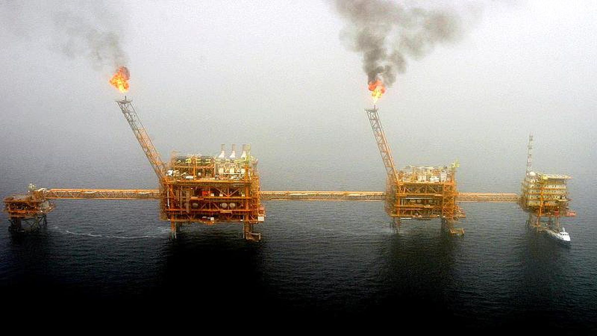 Imf: İran Ekonomisi Yaptırımlar Nedeniyle Bu Yıl da Daralacak, Enflasyon Yüzde 40\'ı Aşabilir