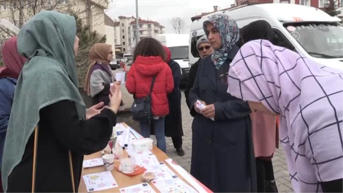 Kadınları Kimyasallara Karşı Bilinçlendirmek İçin Ev Ev Dolaşıyorlar