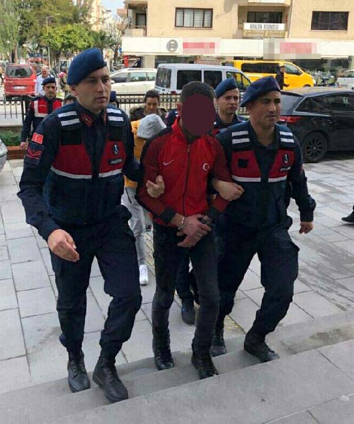Kuşadası\'nda Koyun Hırsızlığına 2 Gözaltı