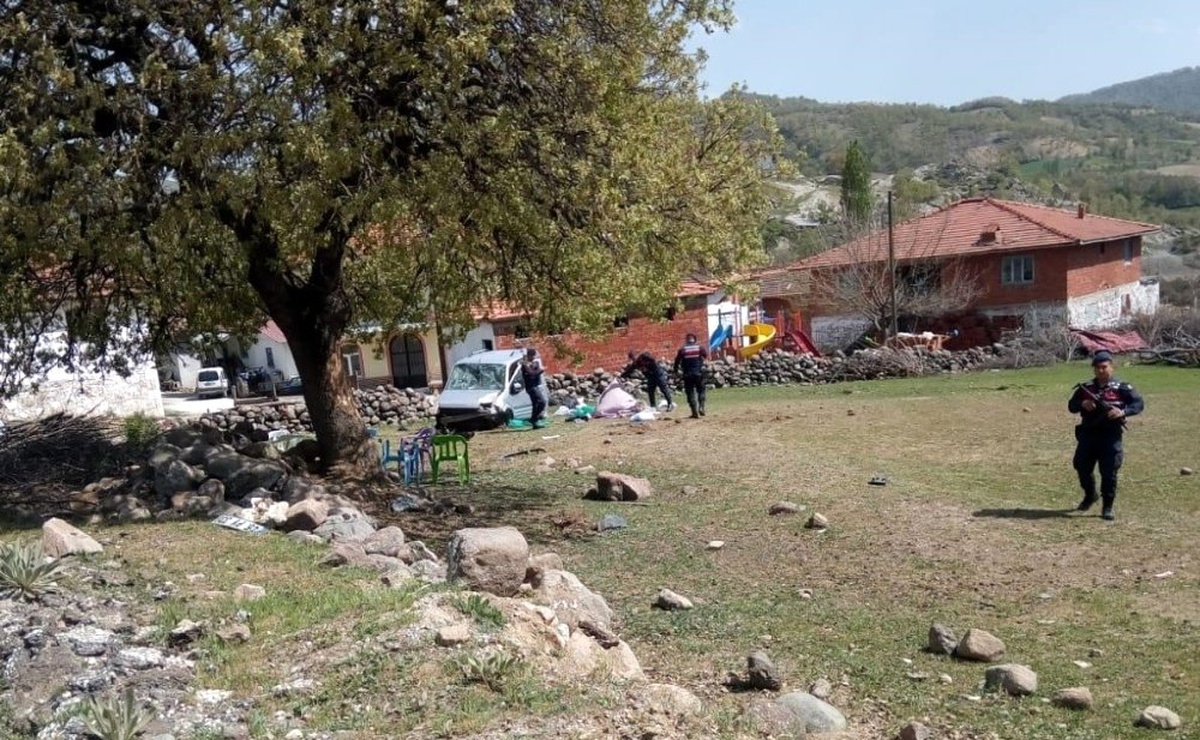 Manisa\'da Feci Kaza: 1 Ölü, 5 Yaralı