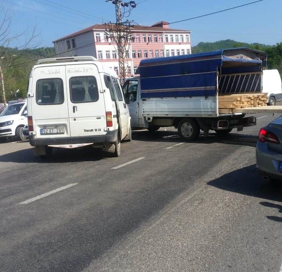 Ordu\'da Trafik Kazası: 8 Yaralı