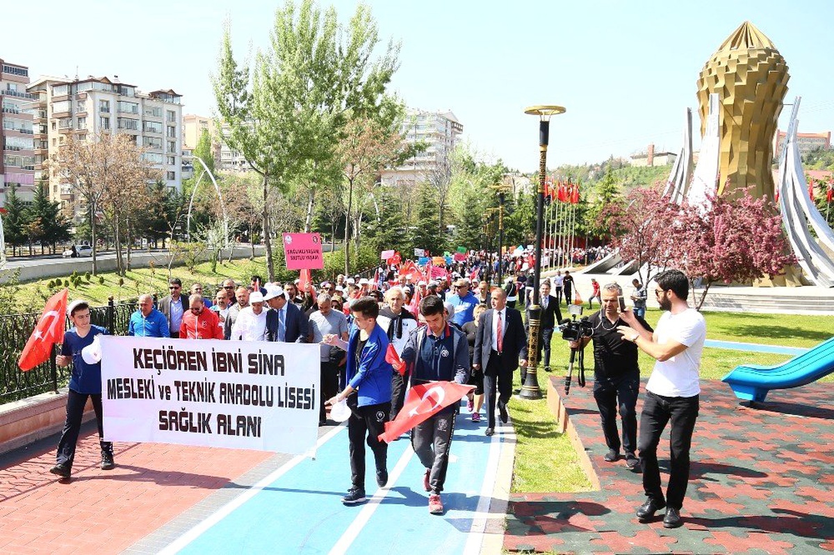 Sağlıklı Yaşam Yürüyüşü\' Keçiören\'de Yapıldı