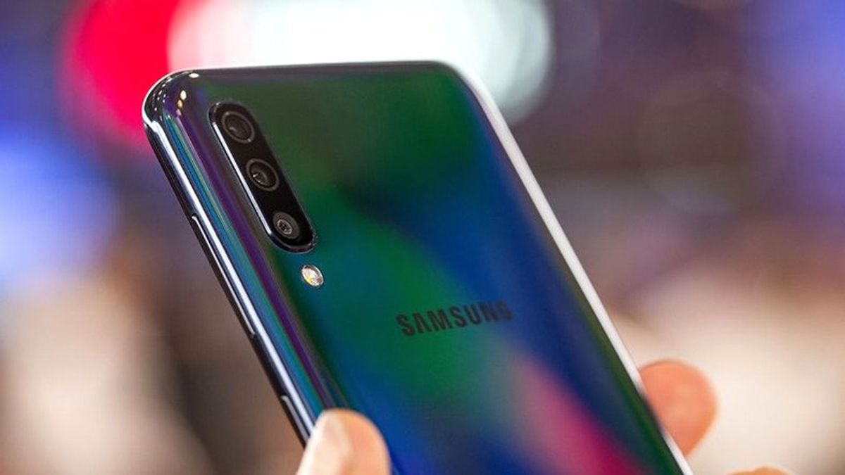 Samsung Galaxy A50\'ye Birçok Yeniliği ve İyileştirmeyi Getiren Güncelleme Yayımlandı