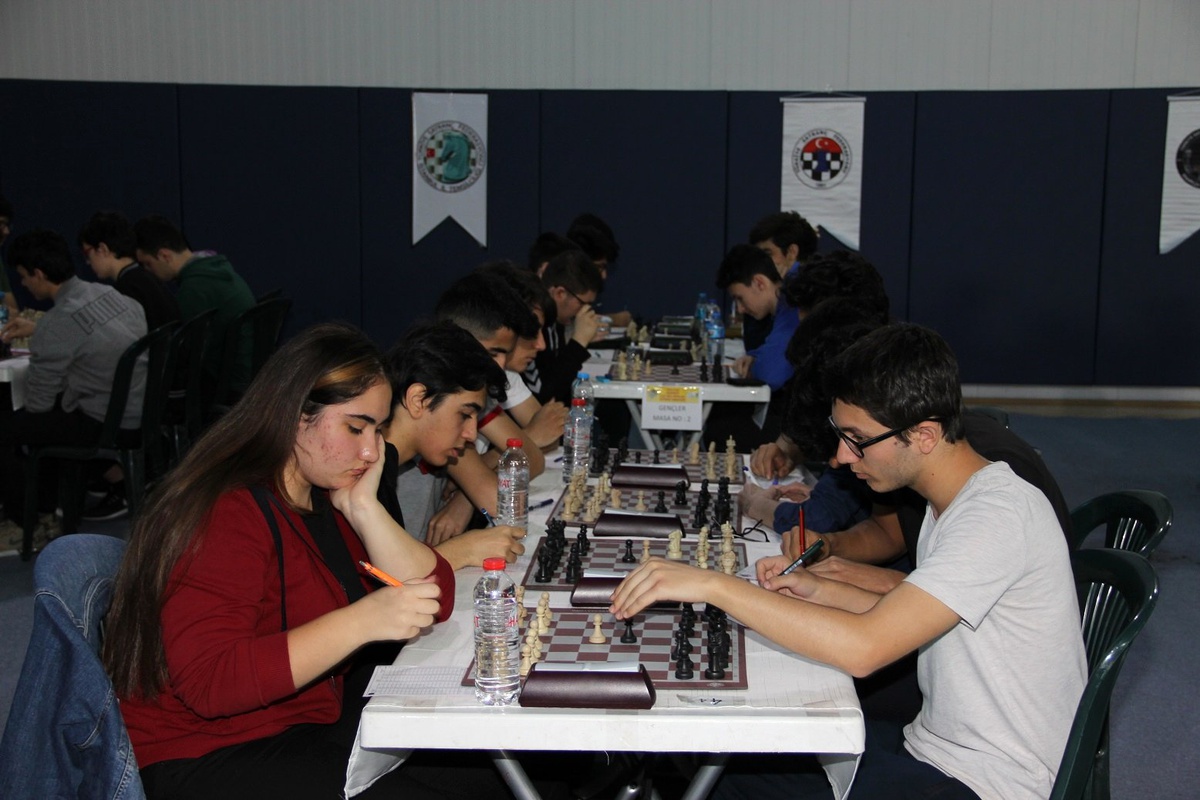 Satranç Sporcu Sayısı 5 Yılda İki Kat Arttı