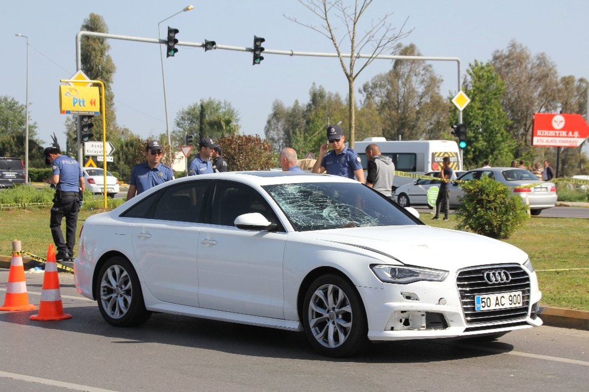 Serik\'te Otomobilin Çarptığı Yaya Öldü