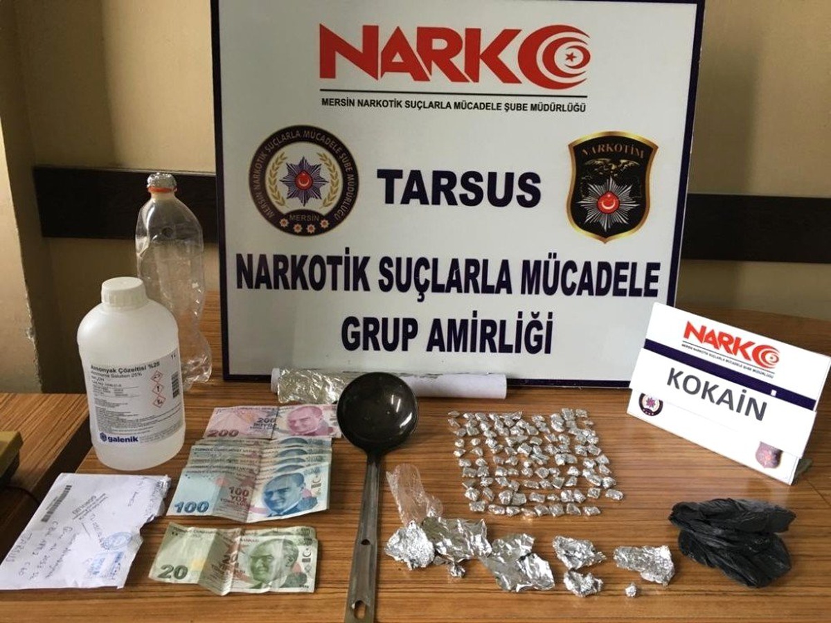 Tarsus\'ta Son 1 Ayda Uyuşturucudan 15 Kişi Tutuklandı