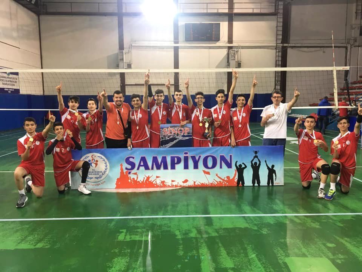 Voleybol Takımı Türkiye Şampiyonu
