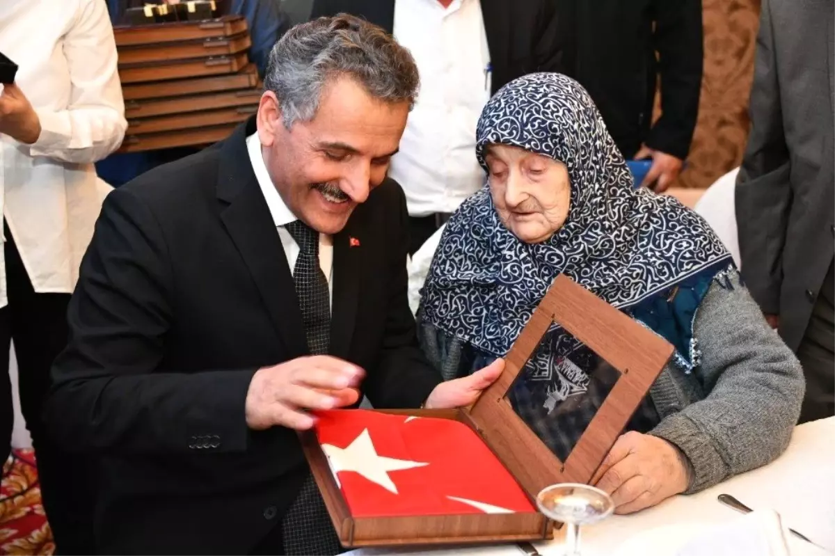 100 Yıla Tanıklık Edenler Bir Araya Geldi